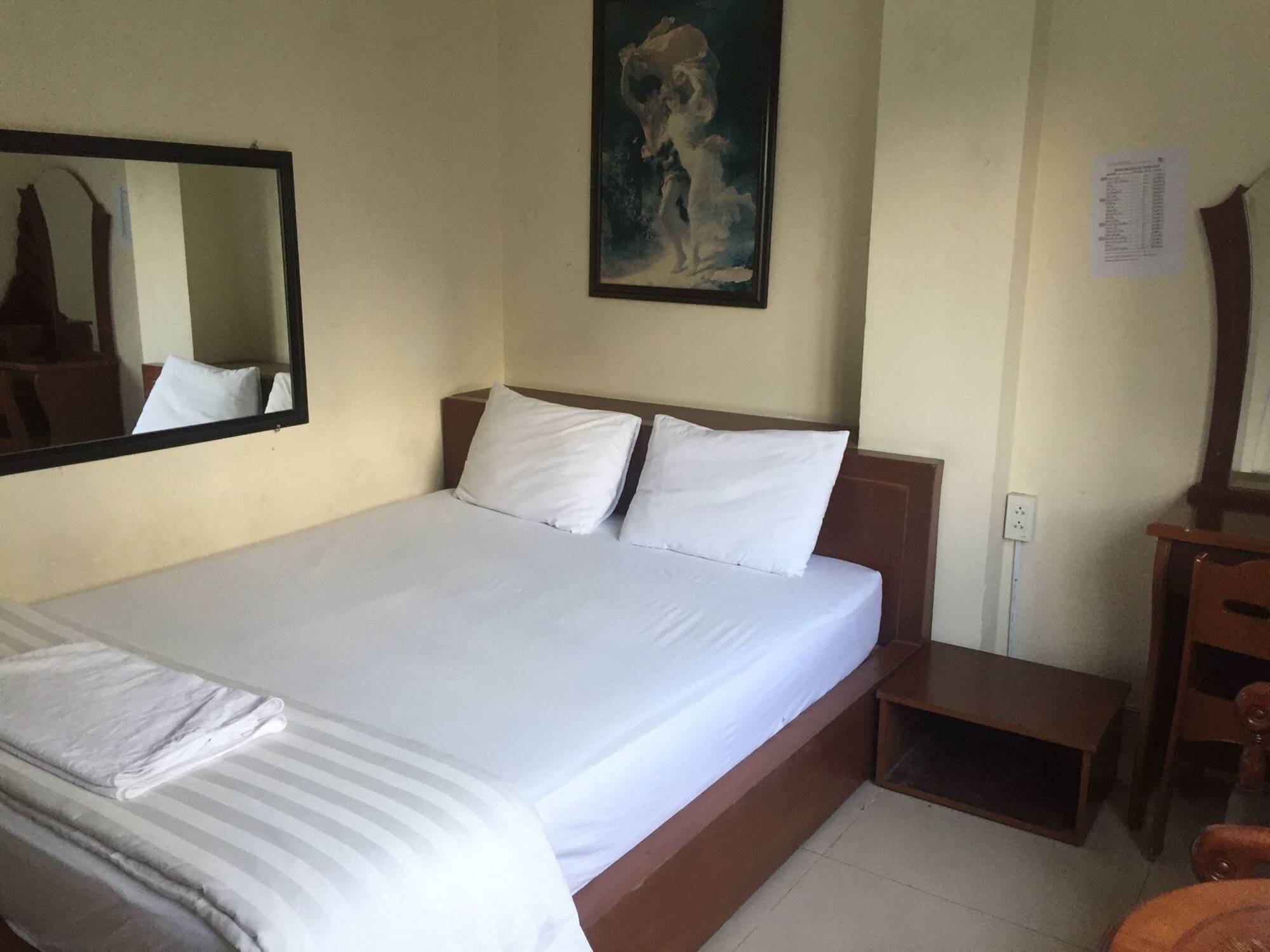 The Six Hotel-Hoang Long Son 3 Hô Chi Minh-Ville Extérieur photo