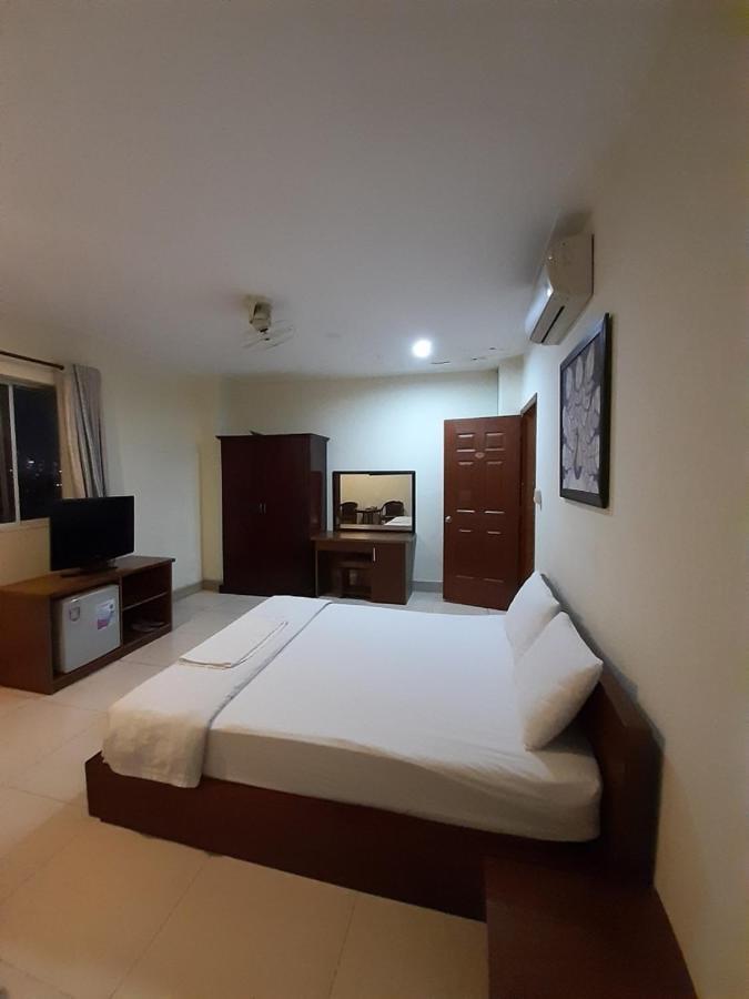 The Six Hotel-Hoang Long Son 3 Hô Chi Minh-Ville Extérieur photo